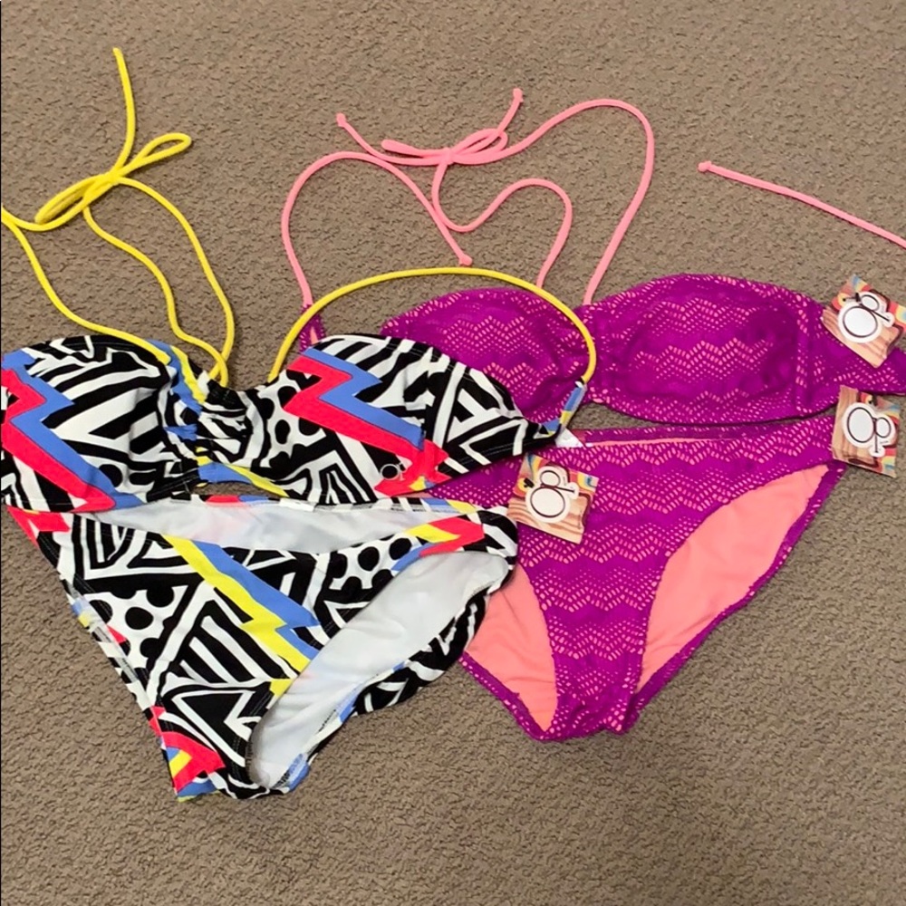 Op 2 bathing suits
